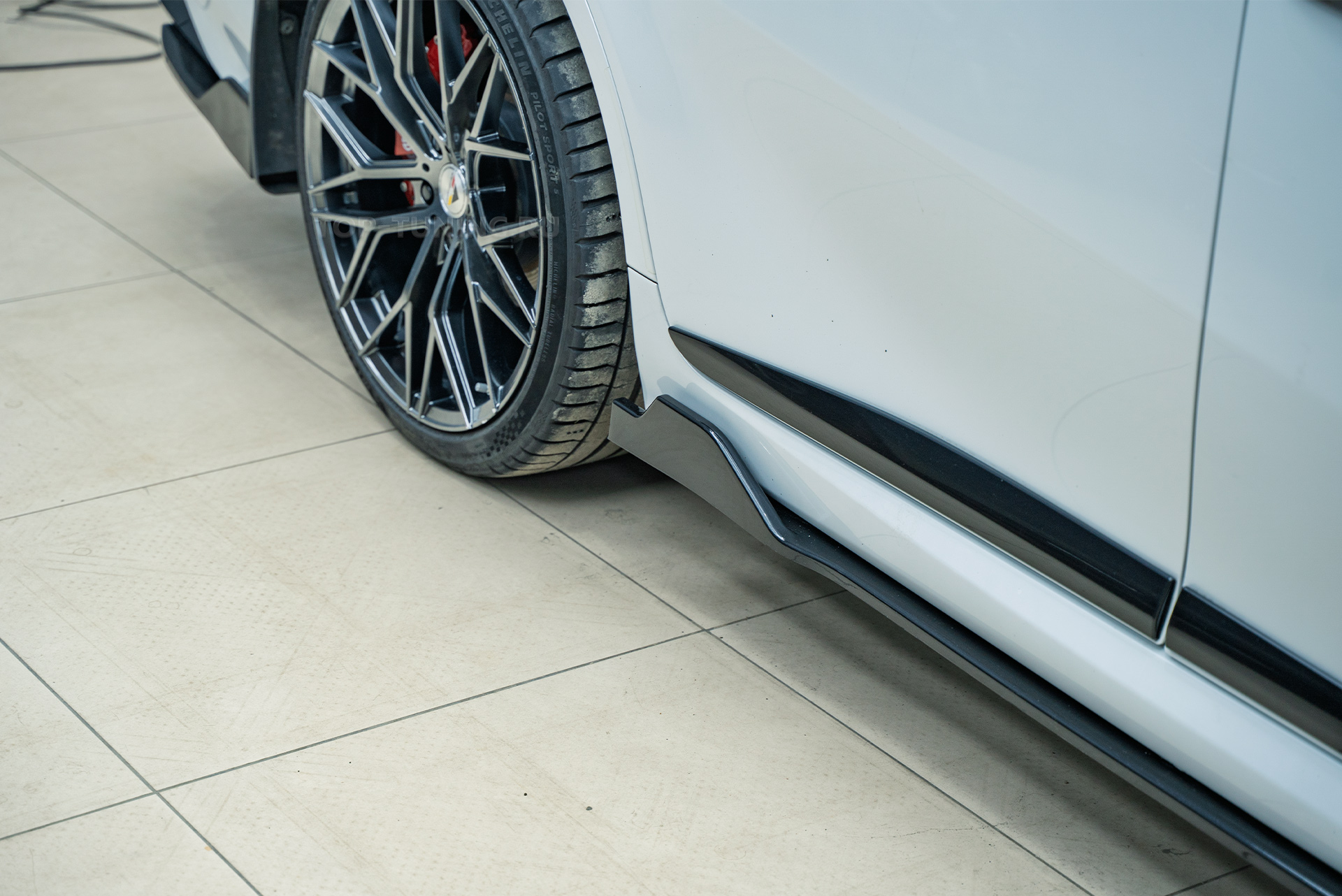 110069 Электронный выхлоп THOR 2.0 для Toyota Camry 2020, тюнинг обвеса и доводчики дверей